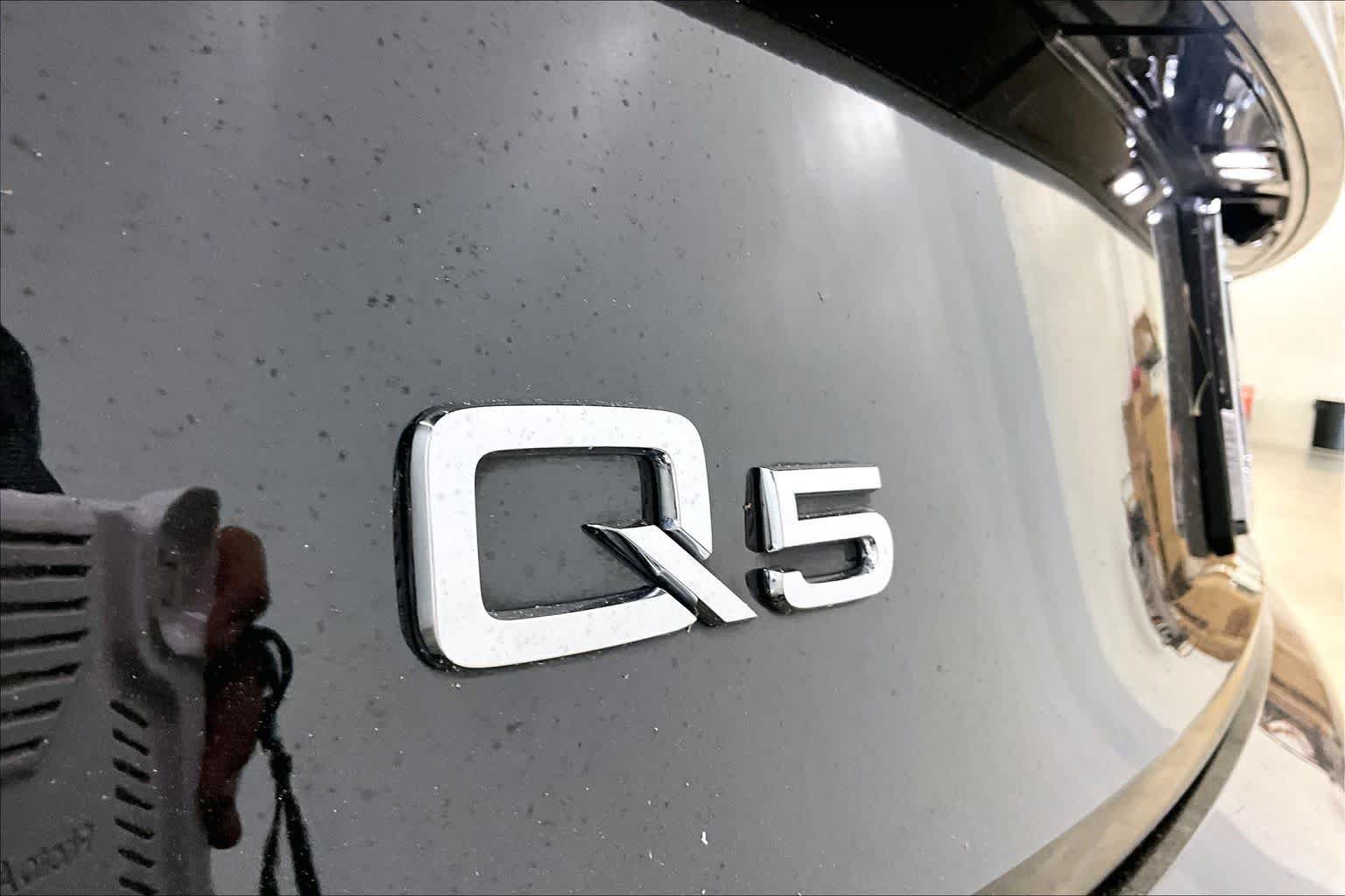 Used 2023 Audi Q5 2.0T Premium Plus w/ Premium Plus Package AWD/4WD image 10