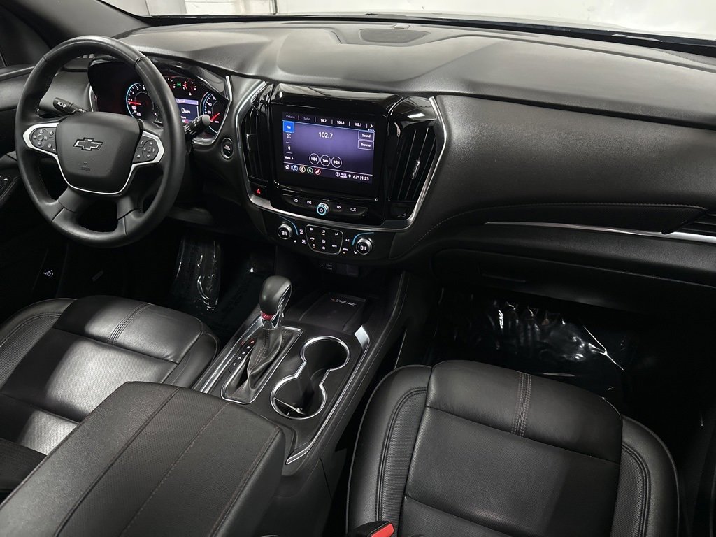 Used 2023 Chevrolet Traverse RS image 11