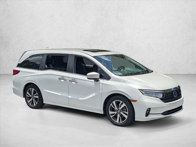 Used 2023 Honda Odyssey Touring image 3