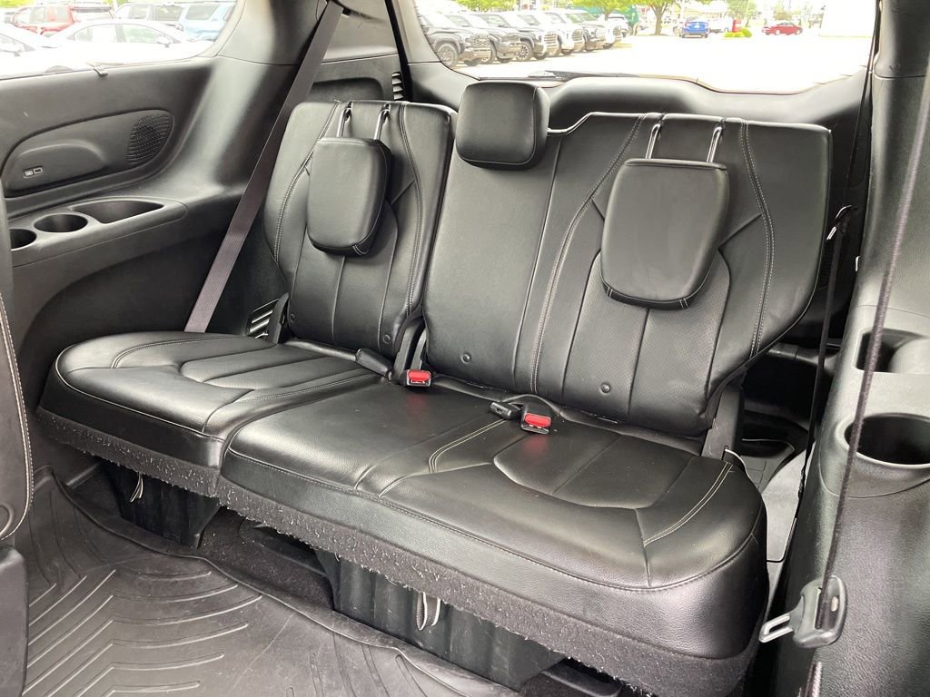 Used 2018 Chrysler Pacifica Touring-L Plus FWD image 14