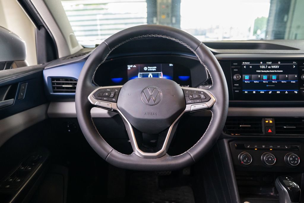 Used 2022 Volkswagen Taos SE image 23