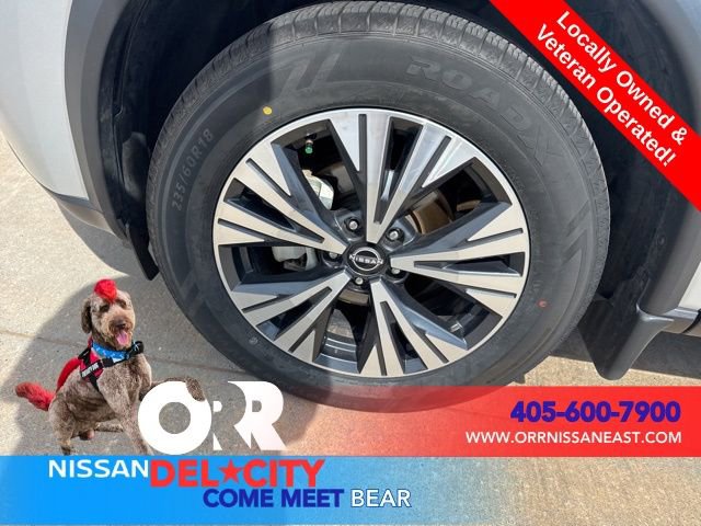 Used 2022 Nissan Rogue SV FWD image 9