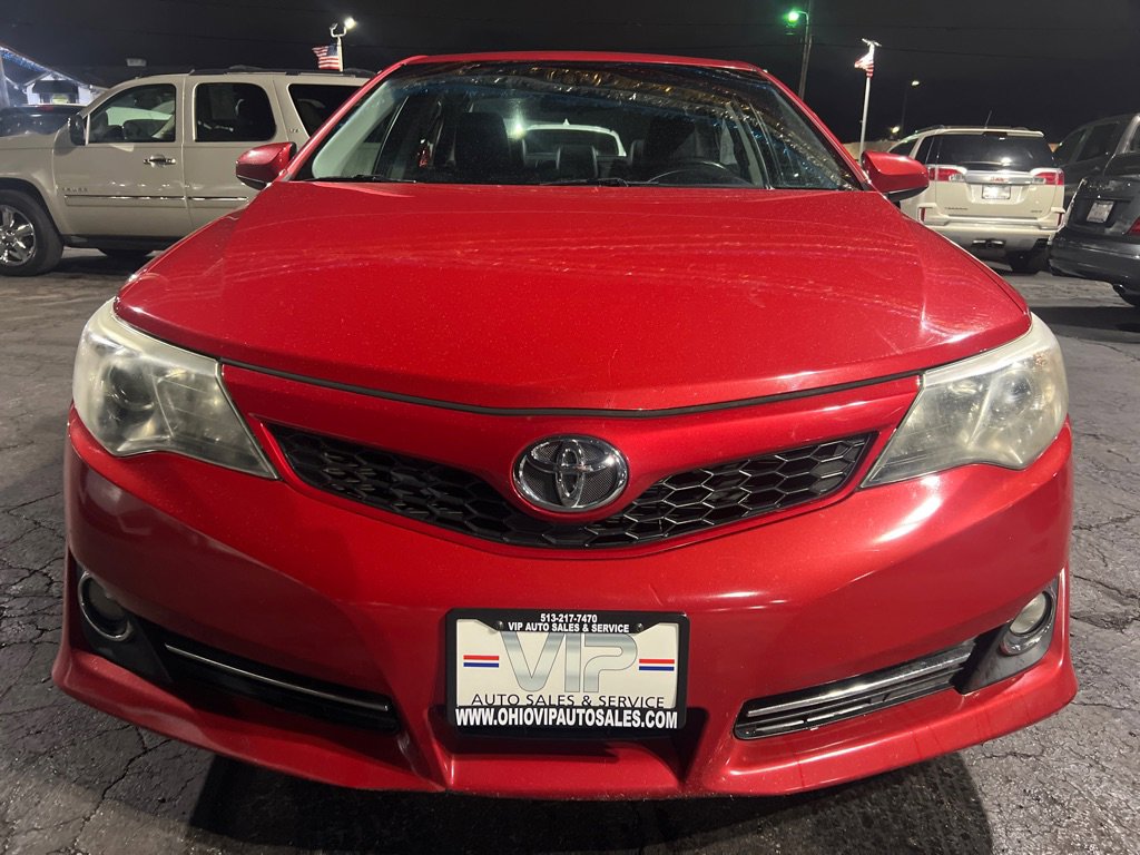 Used 2012 Toyota Camry SE image 2