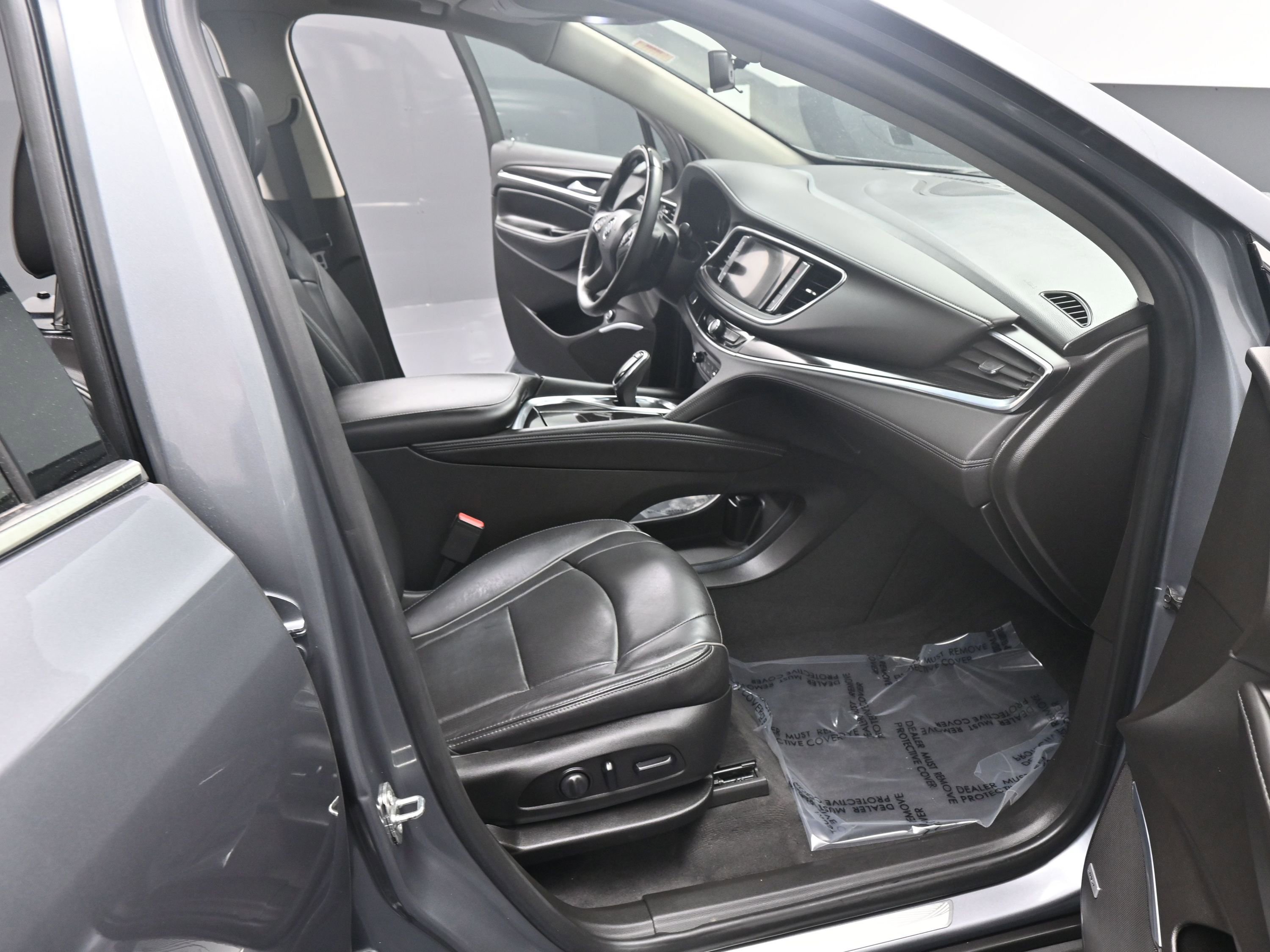 Used 2019 Buick Enclave Avenir w/ Avenir Technology Package FWD image 20