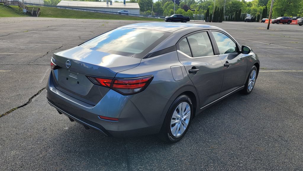 Used 2025 Nissan Sentra S FWD image 12