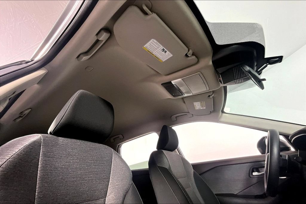 Used 2023 Nissan Rogue SV AWD/4WD image 22