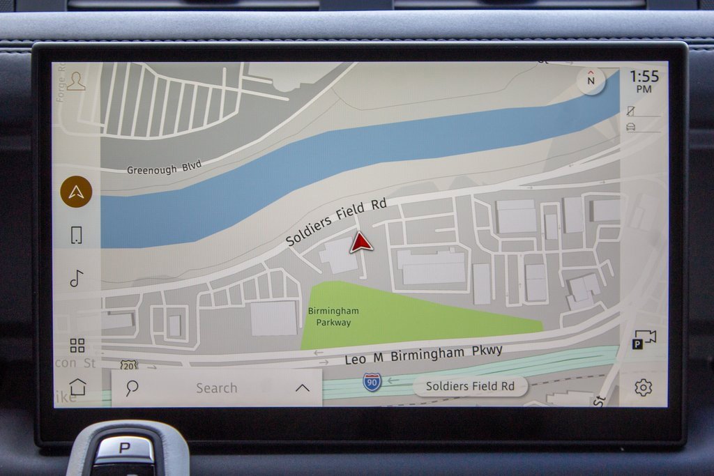 Used 2025 Land Rover Defender 110 image 17