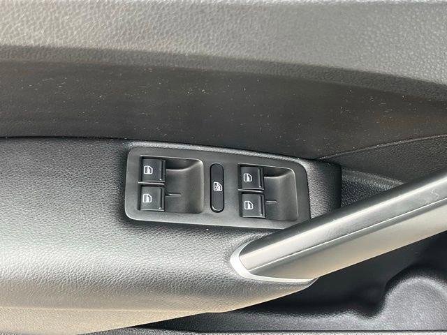 Certified 2020 Volkswagen Passat 2.0T SEL image 32