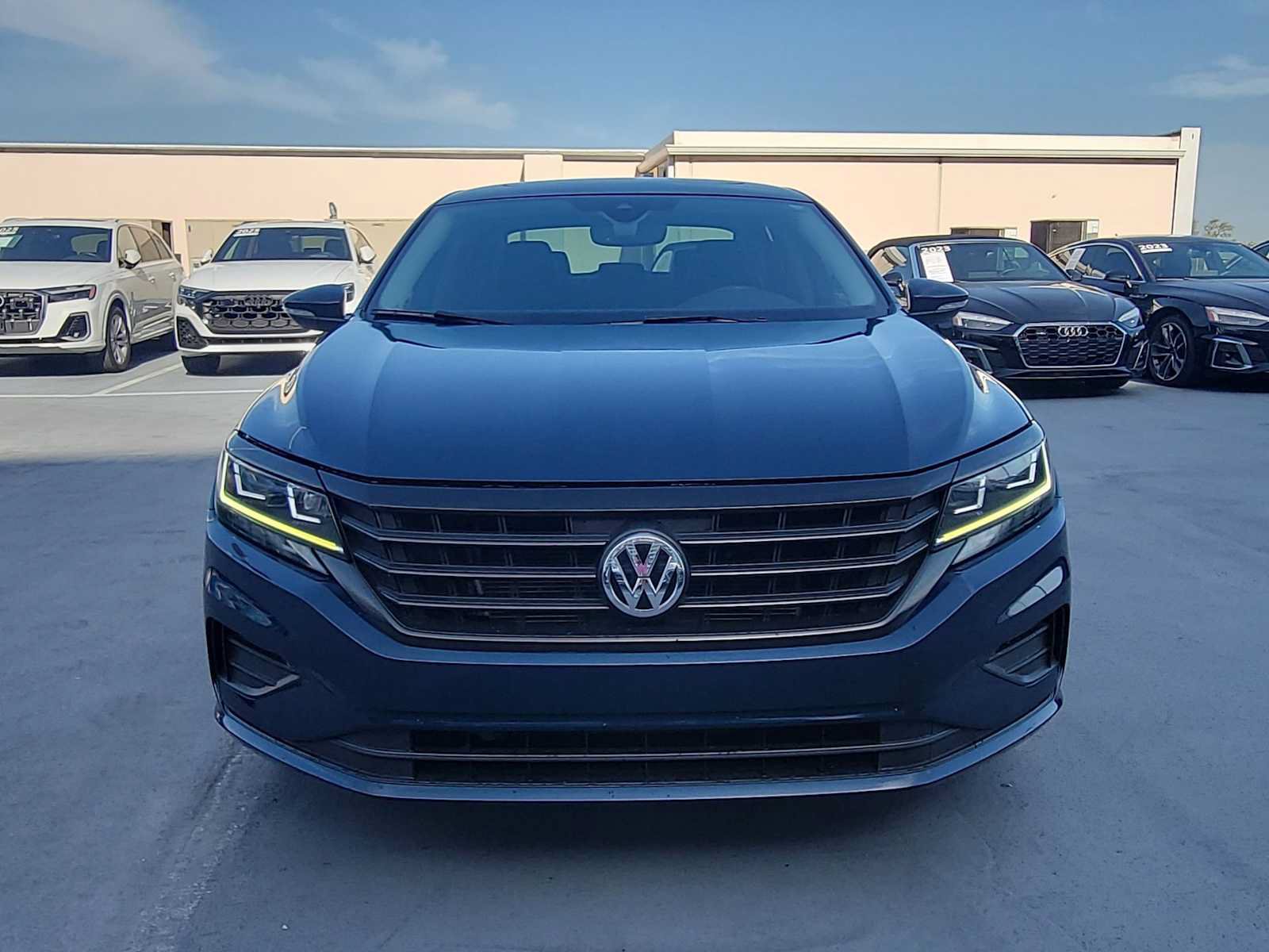 Used 2021 Volkswagen Passat 2.0T SE FWD image 9