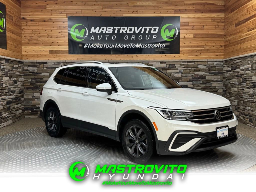 Used 2023 Volkswagen Tiguan SE w/ Panoramic Sunroof Package