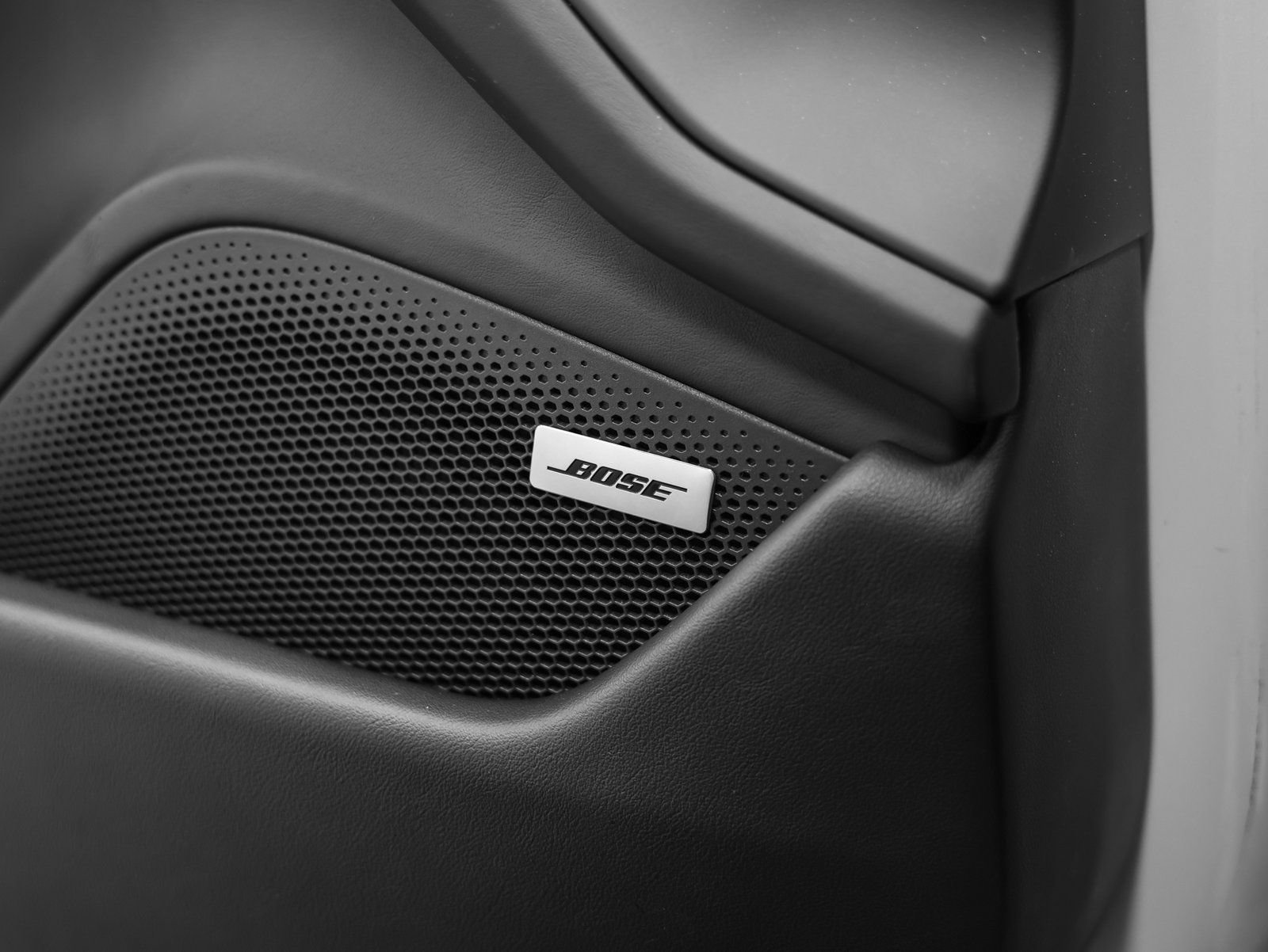 Certified 2021 Porsche Taycan Turbo image 45