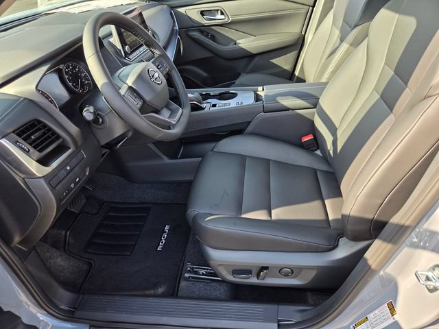 New 2026 Nissan Rogue Dark Armor FWD image 11