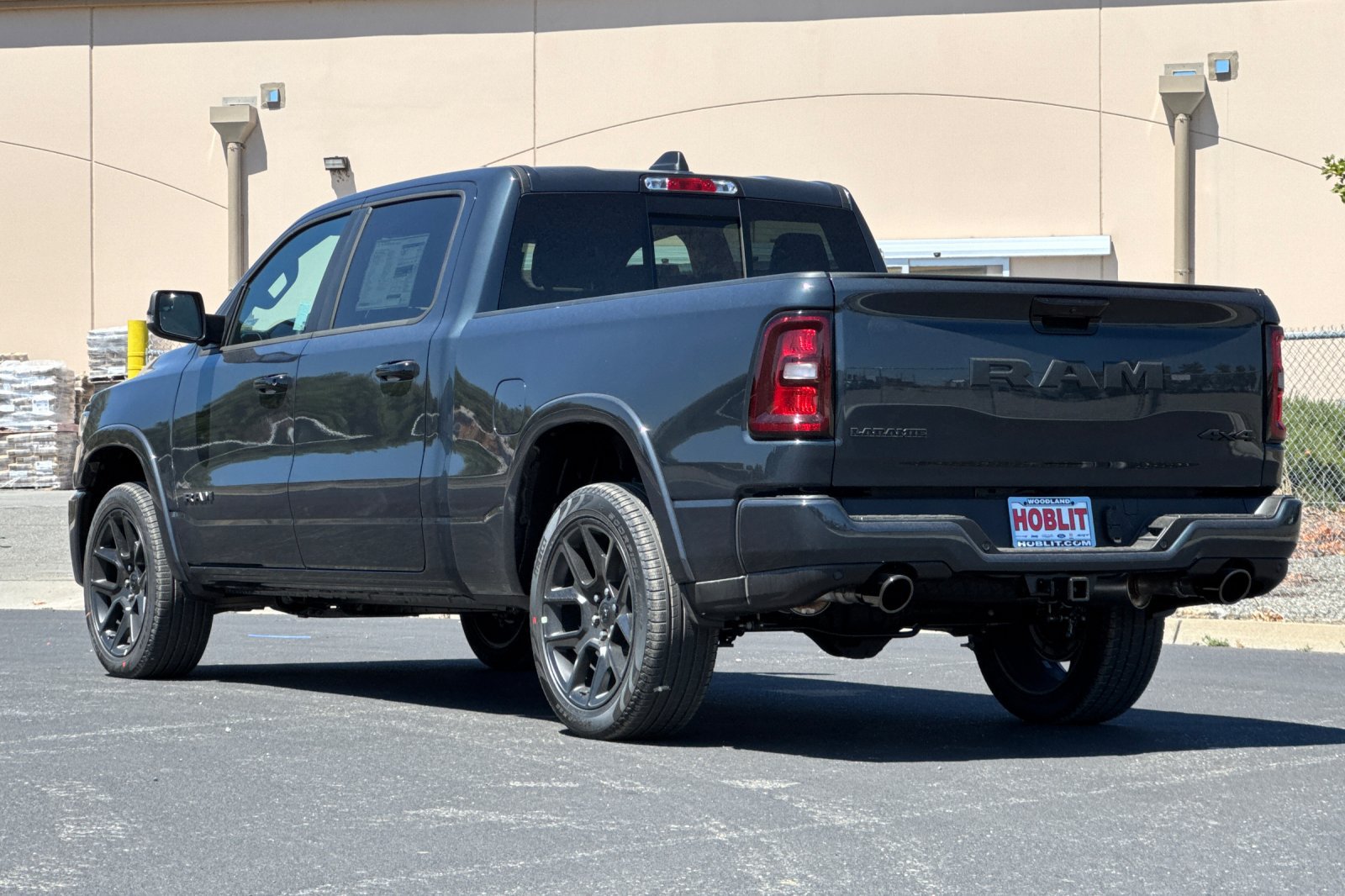 New 2026 RAM 1500 Laramie AWD/4WD image 5