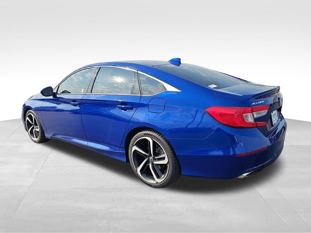 Used 2018 Honda Accord Sport image 3