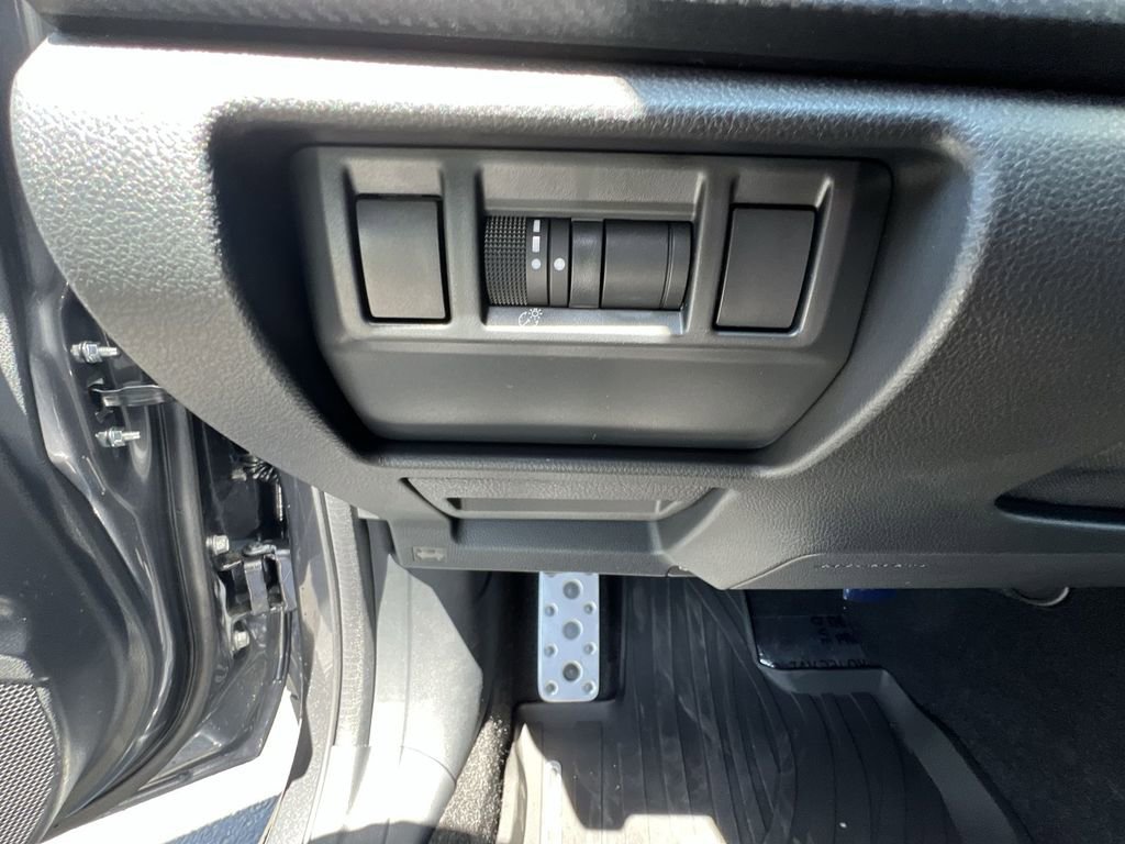 Used 2025 Subaru Crosstrek 2.5i Sport w/ Popular Package #4A image 17