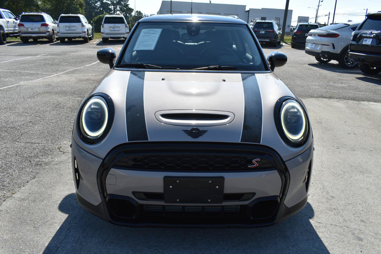 Used 2022 MINI Cooper S w/ Driver Assistance Package FWD image 3