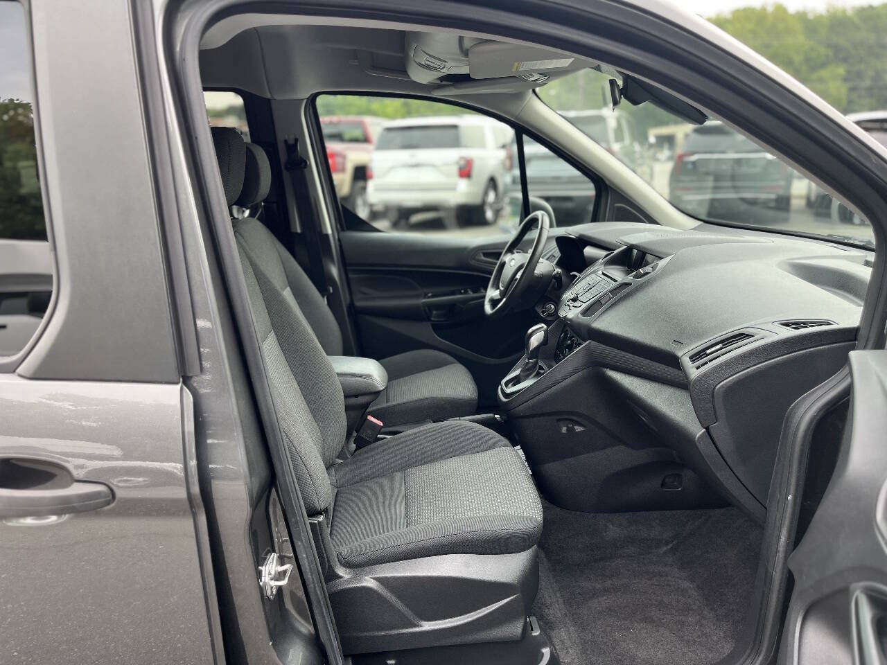 Used 2018 Ford Transit Connect XL FWD image 14