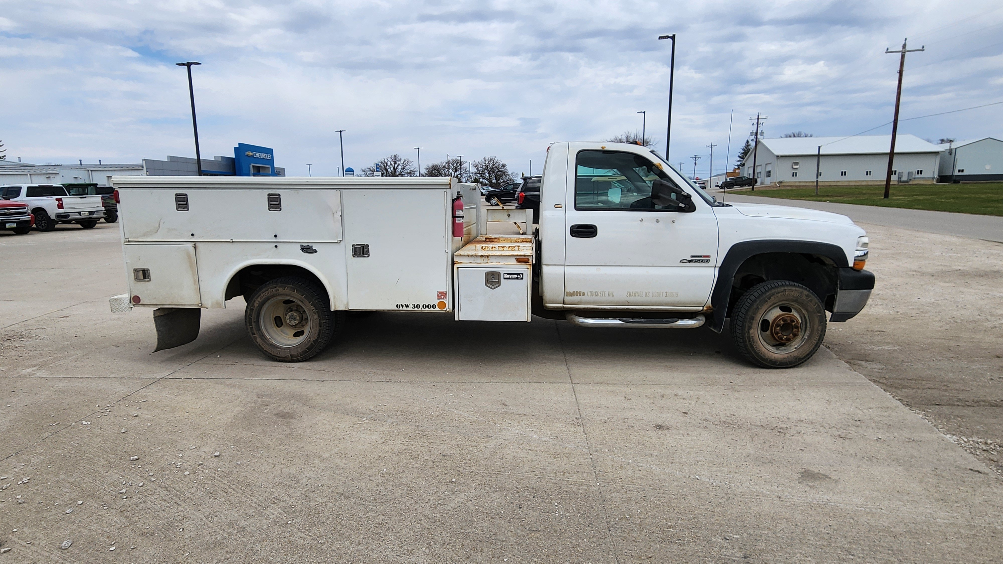 Used 2002 Chevrolet Silverado 3500 2WD Regular Cab image 4