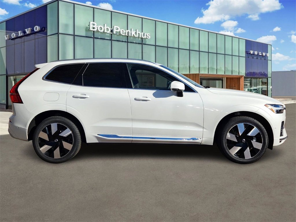 Used 2023 Volvo XC60 T8 Ultimate image 29