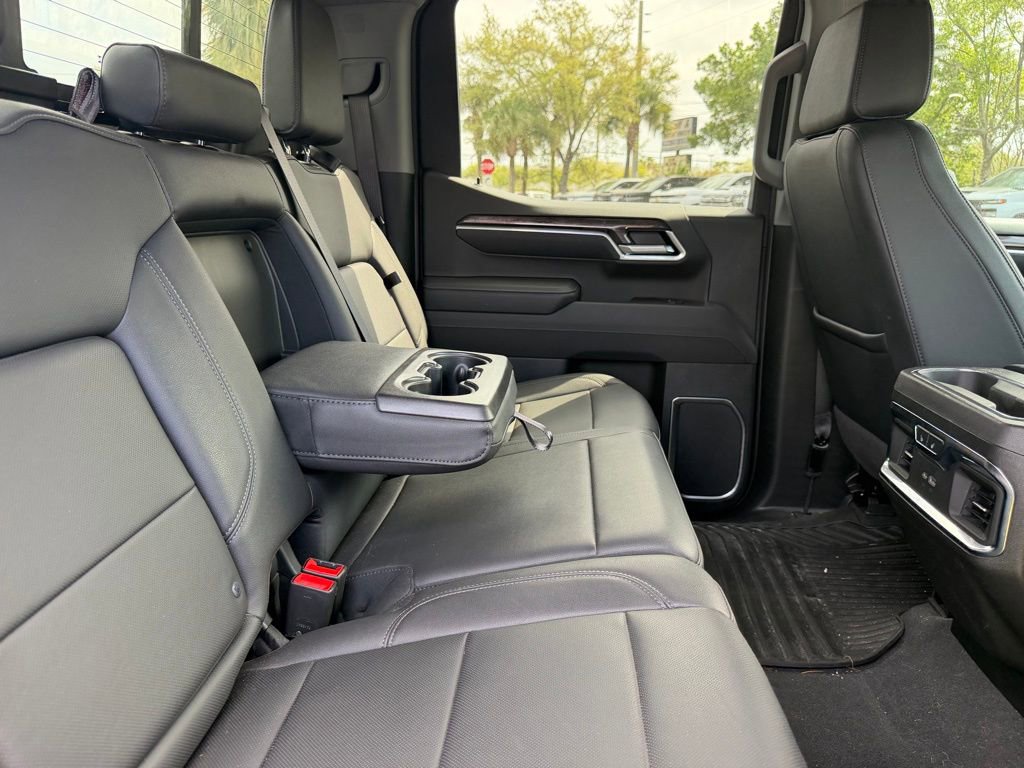 Used 2025 Chevrolet Silverado 1500 LTZ w/ Technology Package image 10