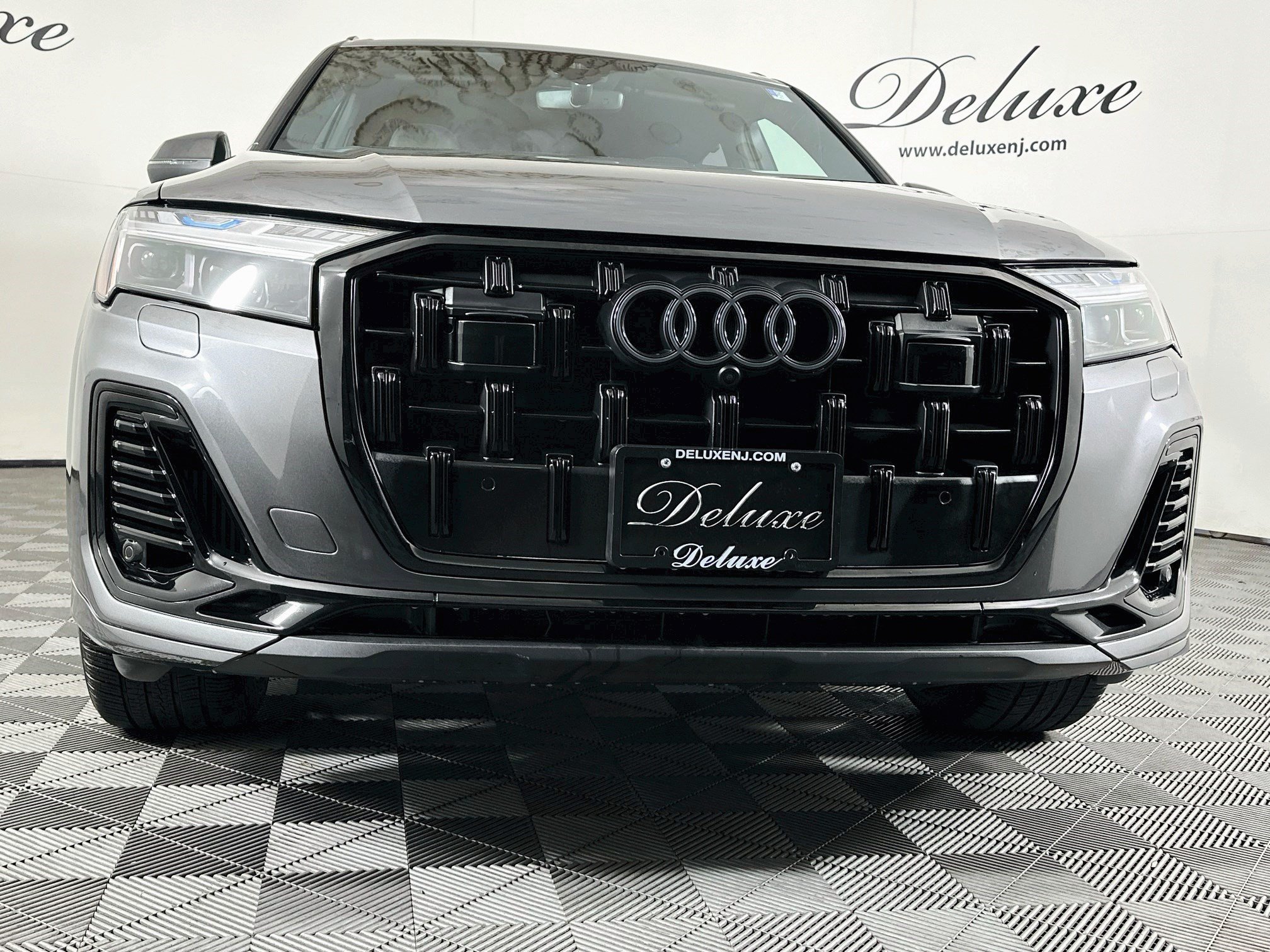 Used 2025 Audi Q7 3.0T Prestige AWD/4WD image 31