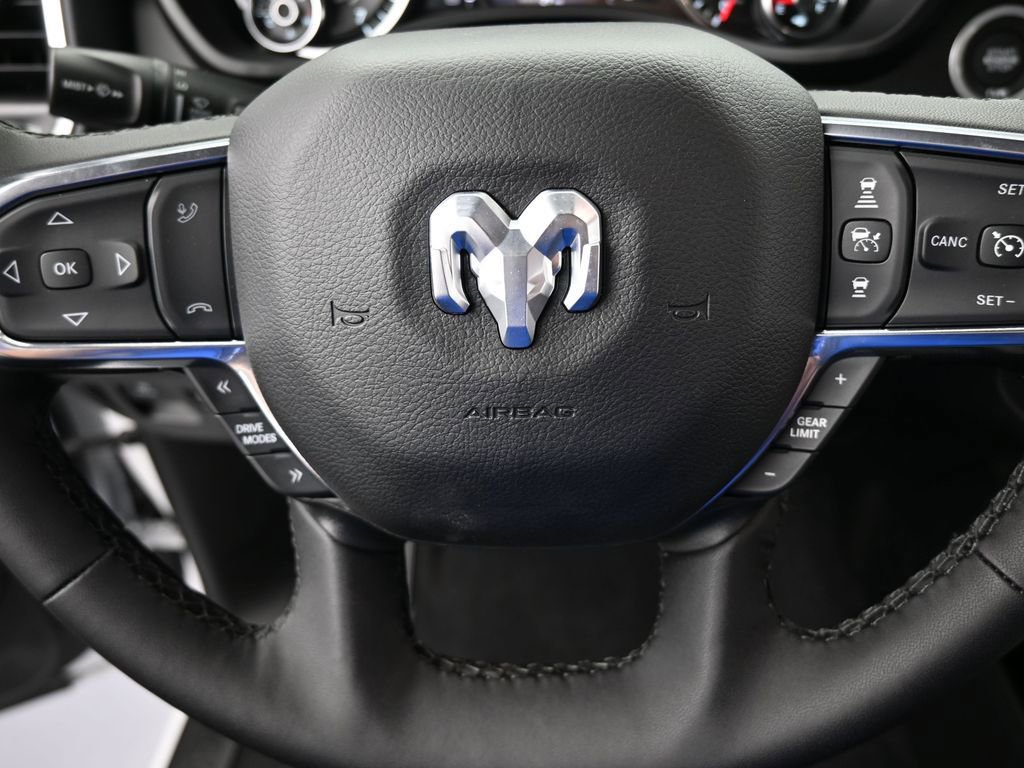 Used 2025 RAM 1500 Laramie image 31