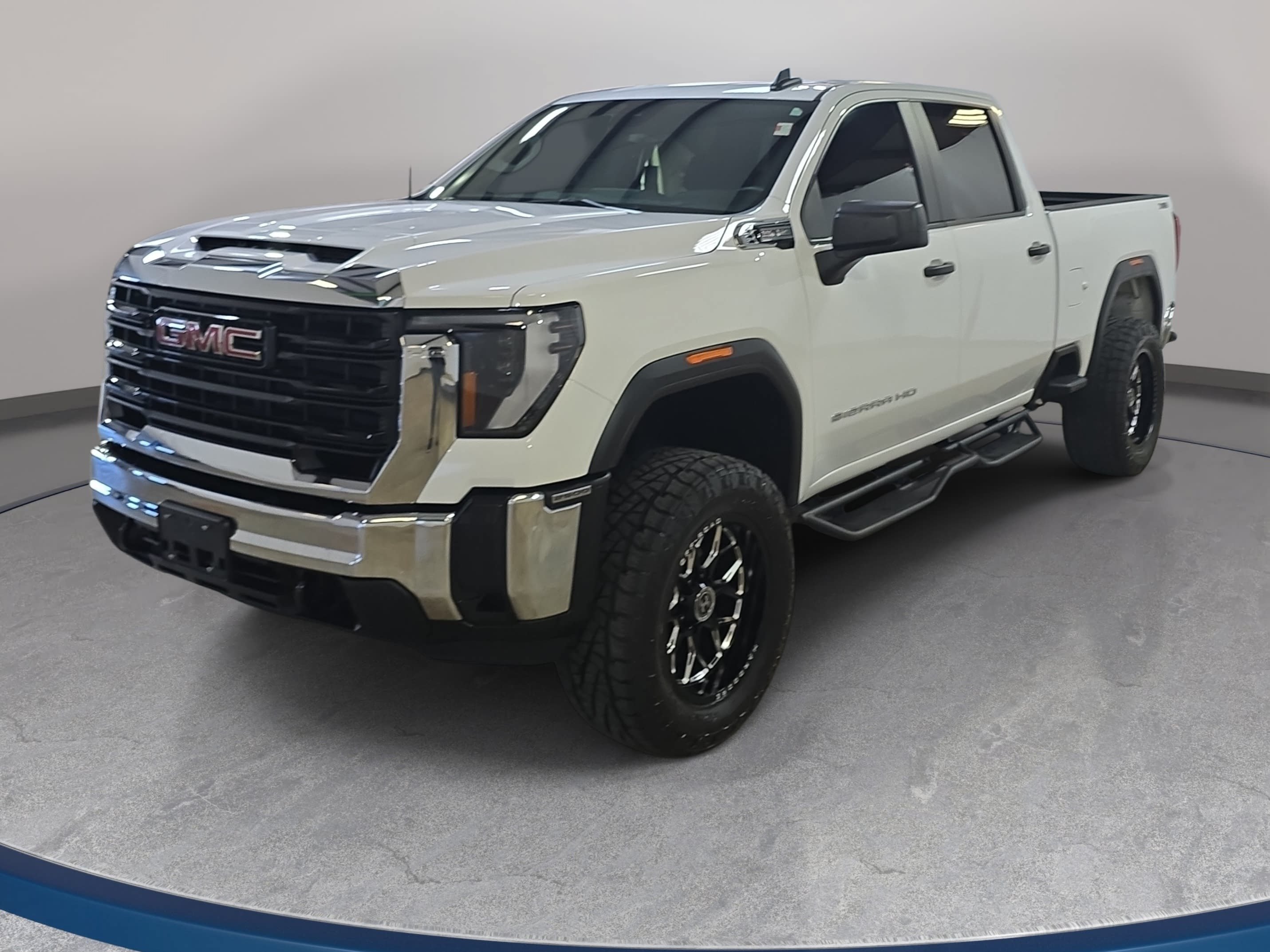 Used 2024 GMC Sierra 2500 Pro w/ Convenience Package AWD/4WD video 1