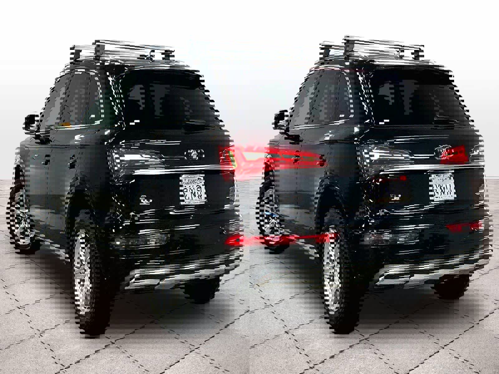 Used 2023 Audi Q5 2.0T Premium w/ Convenience Package image 15