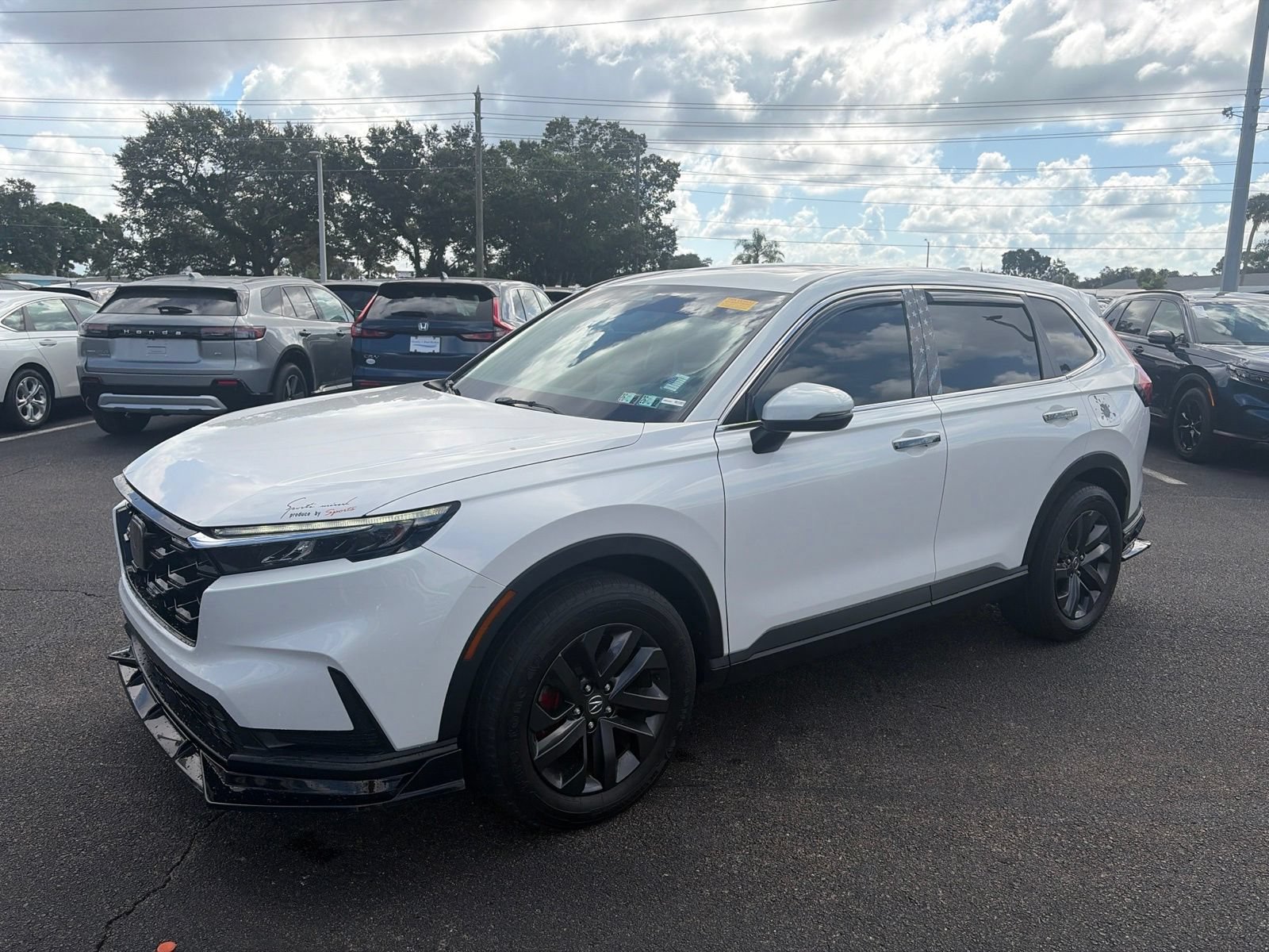 Used 2024 Honda CR-V EX image 3