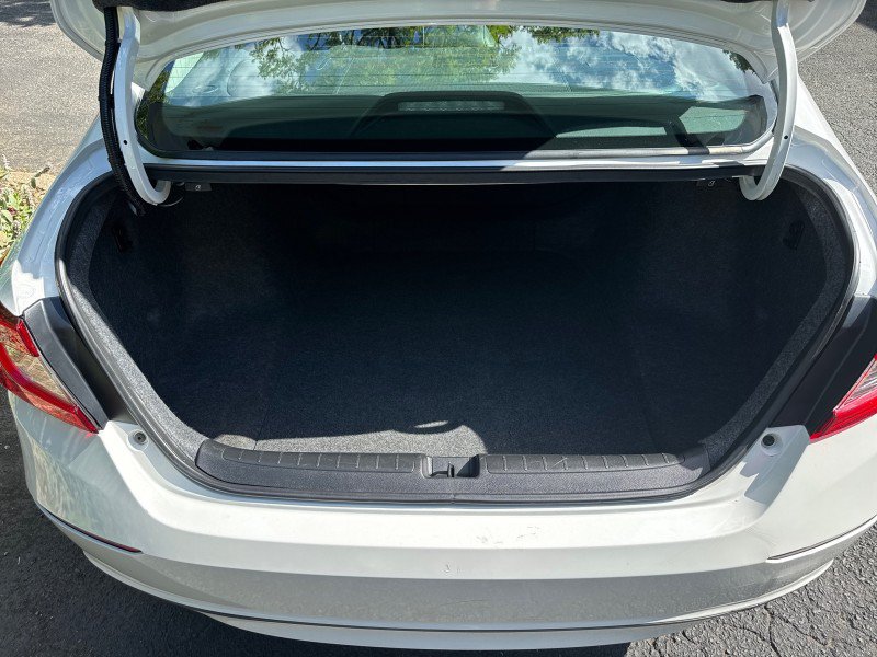 Used 2018 Honda Accord EX-L image 34