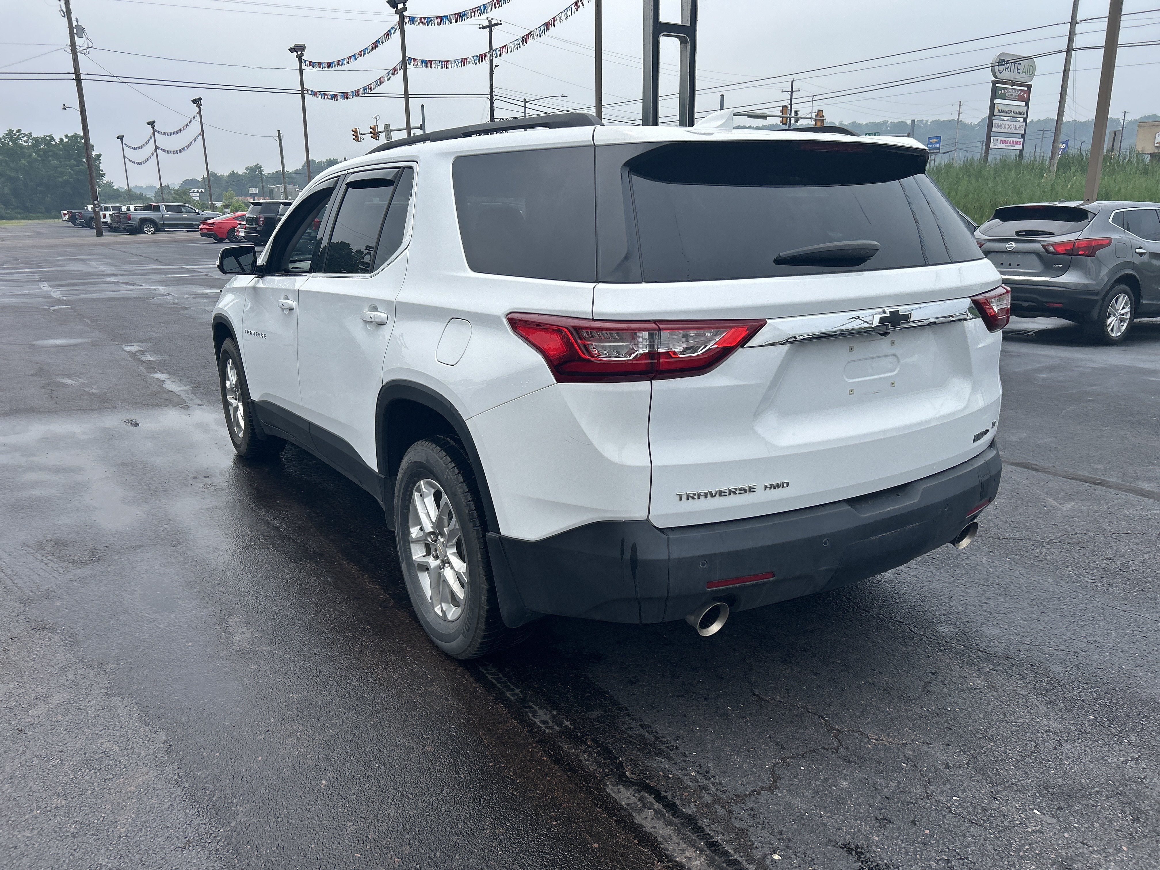 Used 2019 Chevrolet Traverse LT AWD/4WD image 6