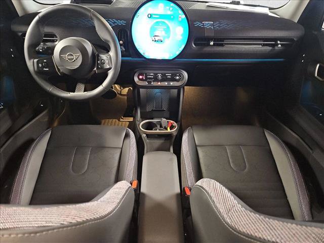 Certified 2025 MINI Cooper S FWD image 17