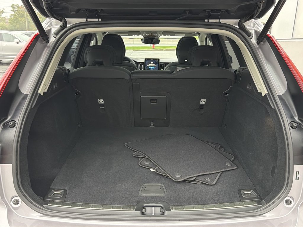 New 2026 Volvo XC60 B5 Plus w/ Climate Package AWD/4WD image 27