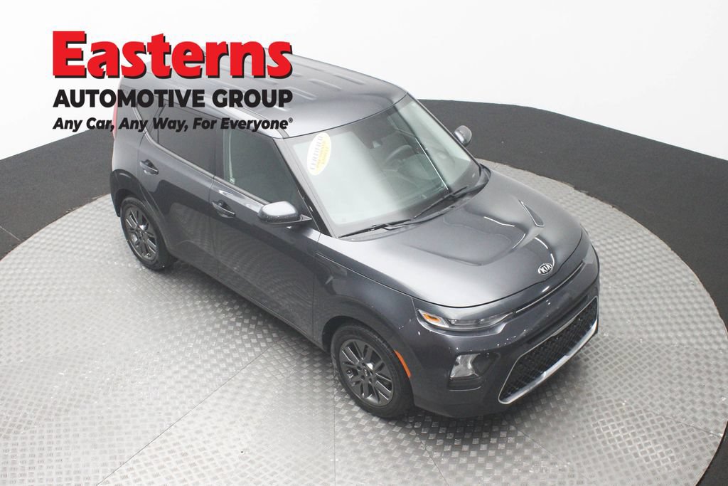 Used 2021 Kia Soul S FWD image 3