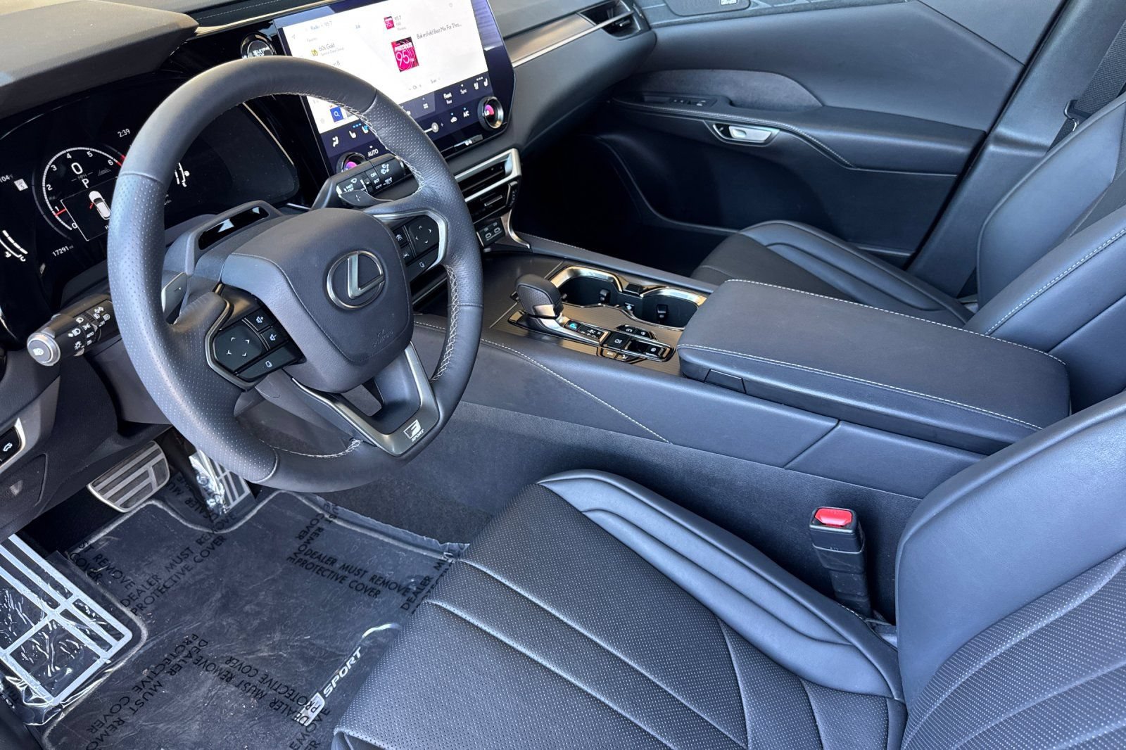 Certified 2024 Lexus RX 350 F Sport w/ Convenience Package AWD/4WD image 11
