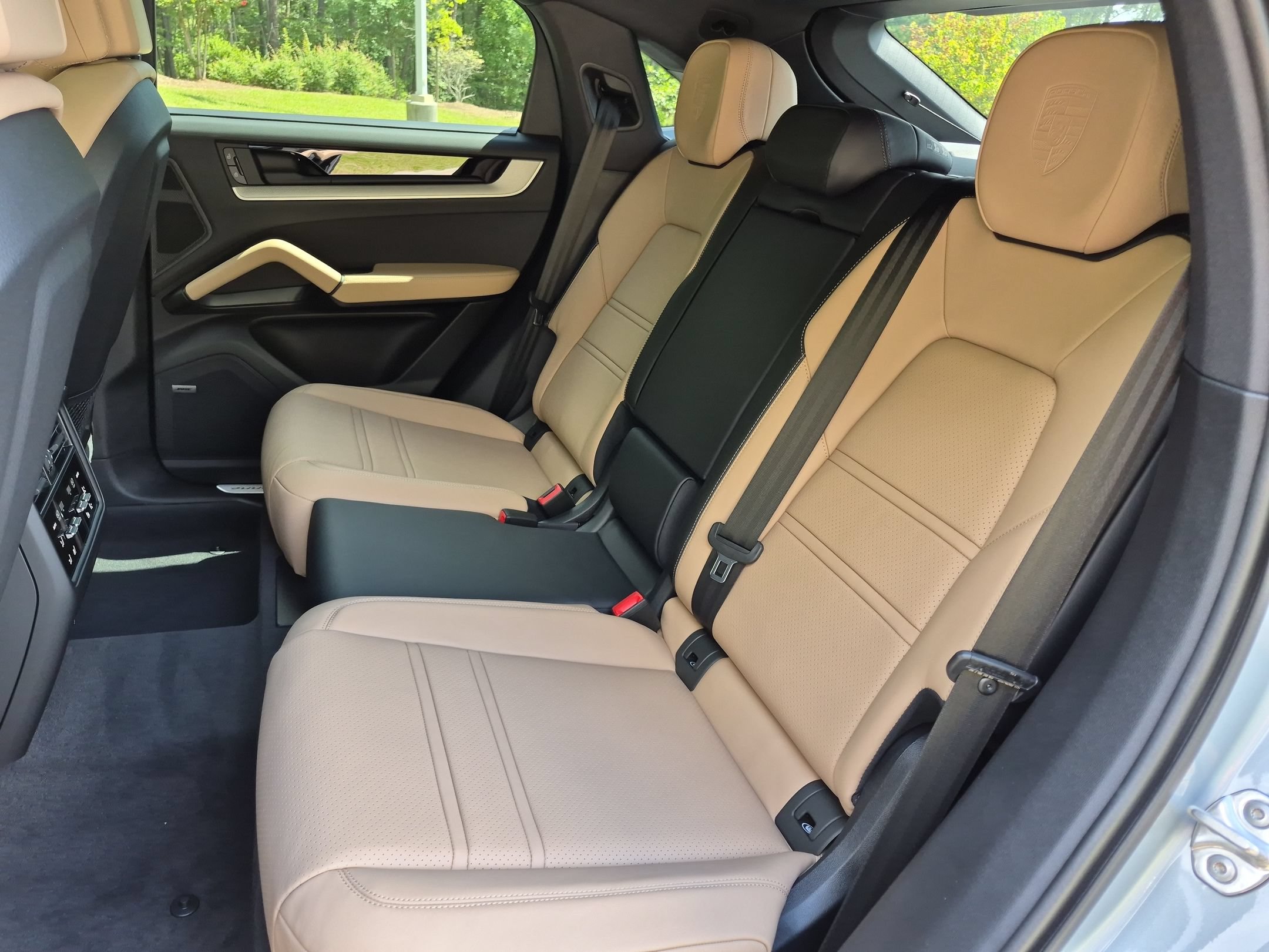 New 2026 Porsche Cayenne Coupe AWD/4WD image 26