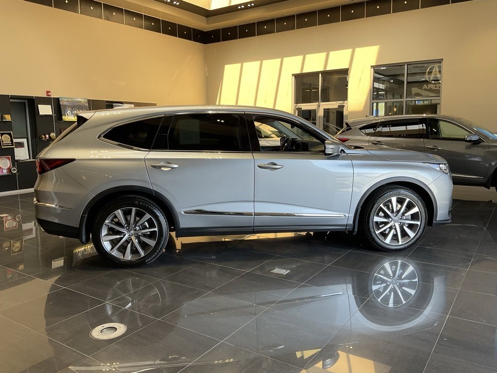 Certified 2025 Acura MDX w/ Technology Package image 7