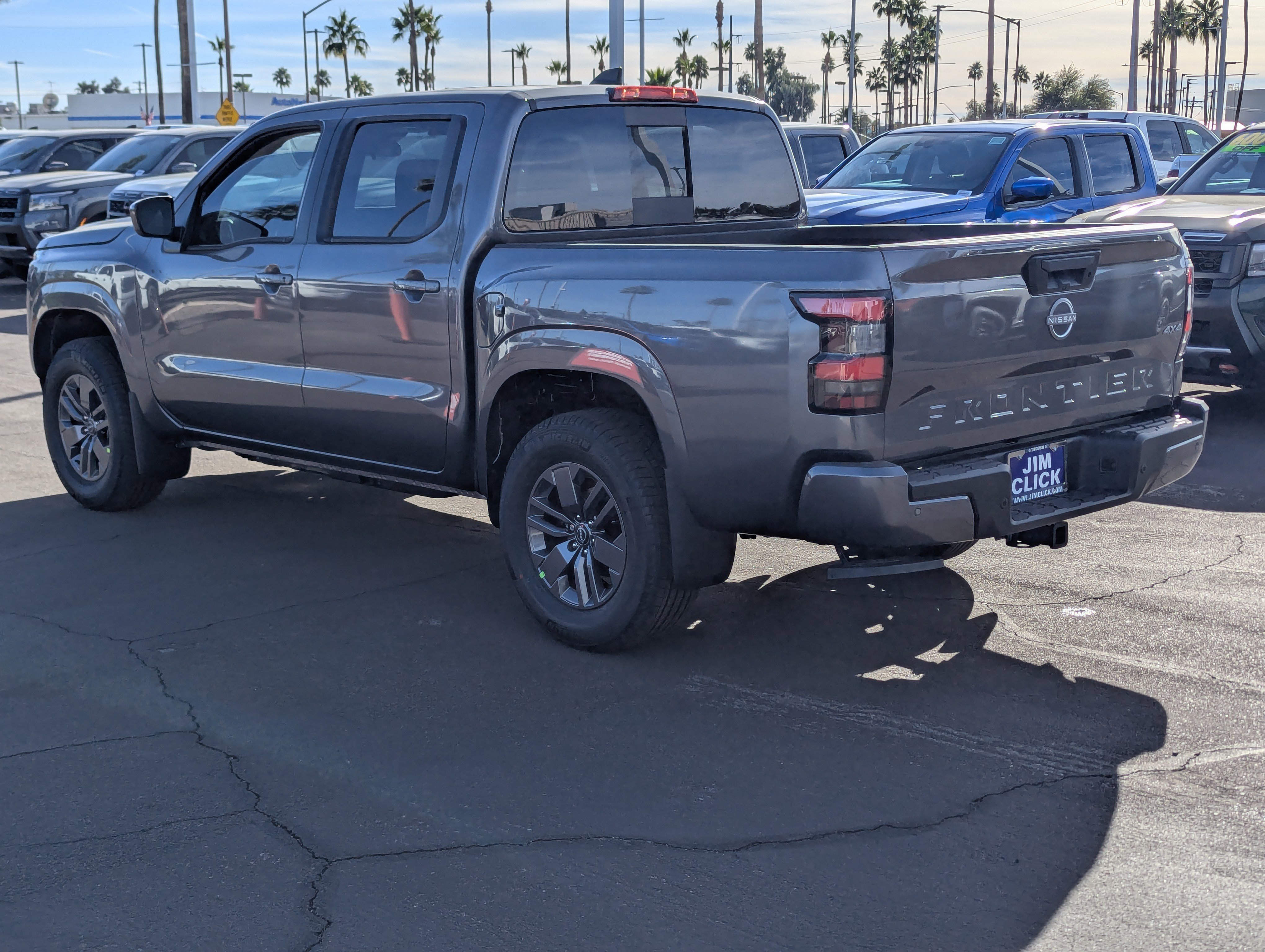 New 2026 Nissan Frontier SV image 4