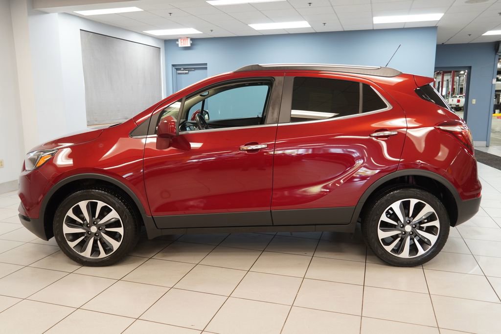 Used 2021 Buick Encore Preferred w/ Safety Package II AWD/4WD image 2