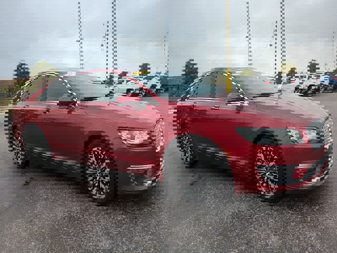 Used 2017 Lincoln MKZ Premiere image 2