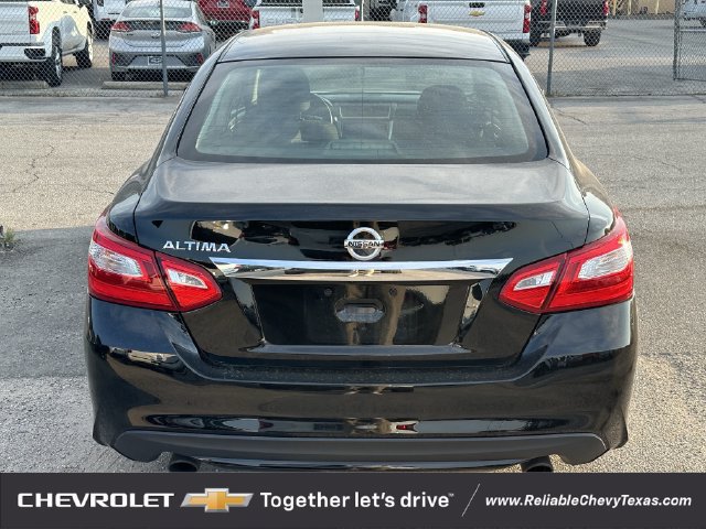 Used 2017 Nissan Altima 2.5 S w/ Power Driver Seat Package FWD image 5