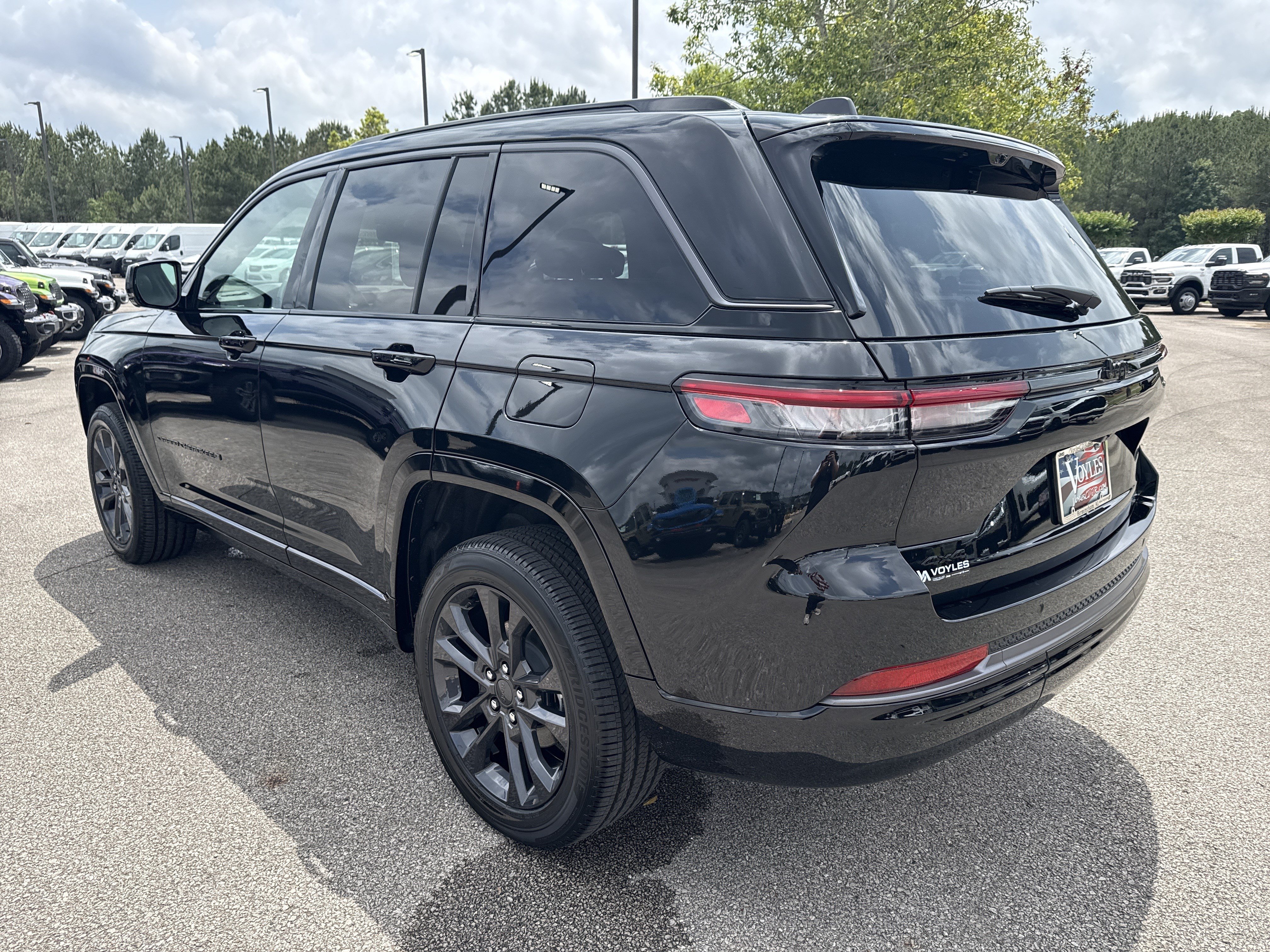 New 2026 Jeep Grand Cherokee Limited AWD/4WD image 5