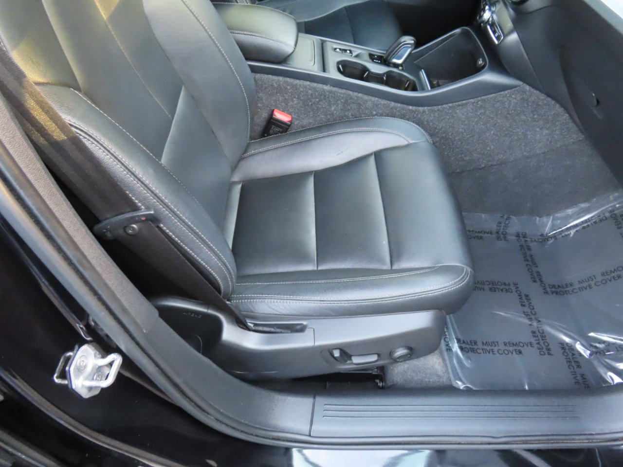 Used 2021 Volvo XC40 T5 Momentum image 18