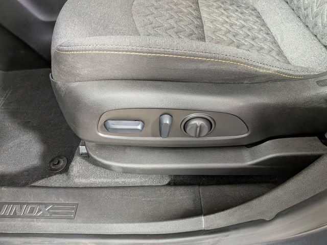 Used 2022 Chevrolet Equinox LT FWD image 15