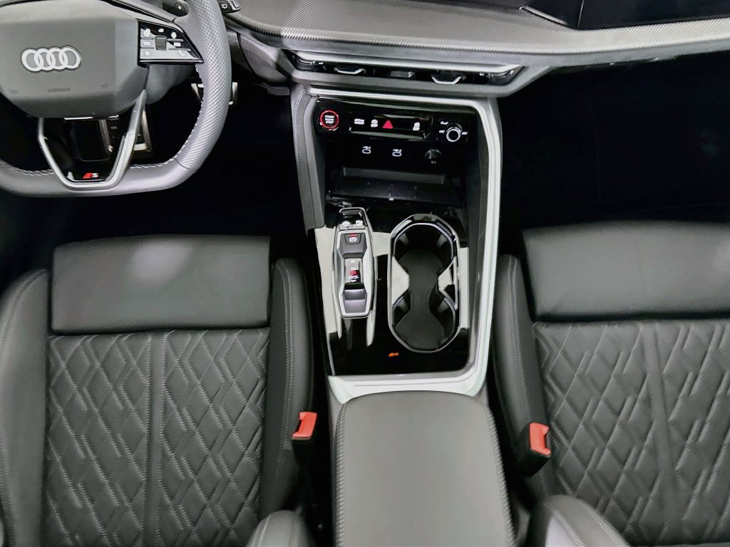 New 2026 Audi SQ5 Premium Plus AWD/4WD image 18