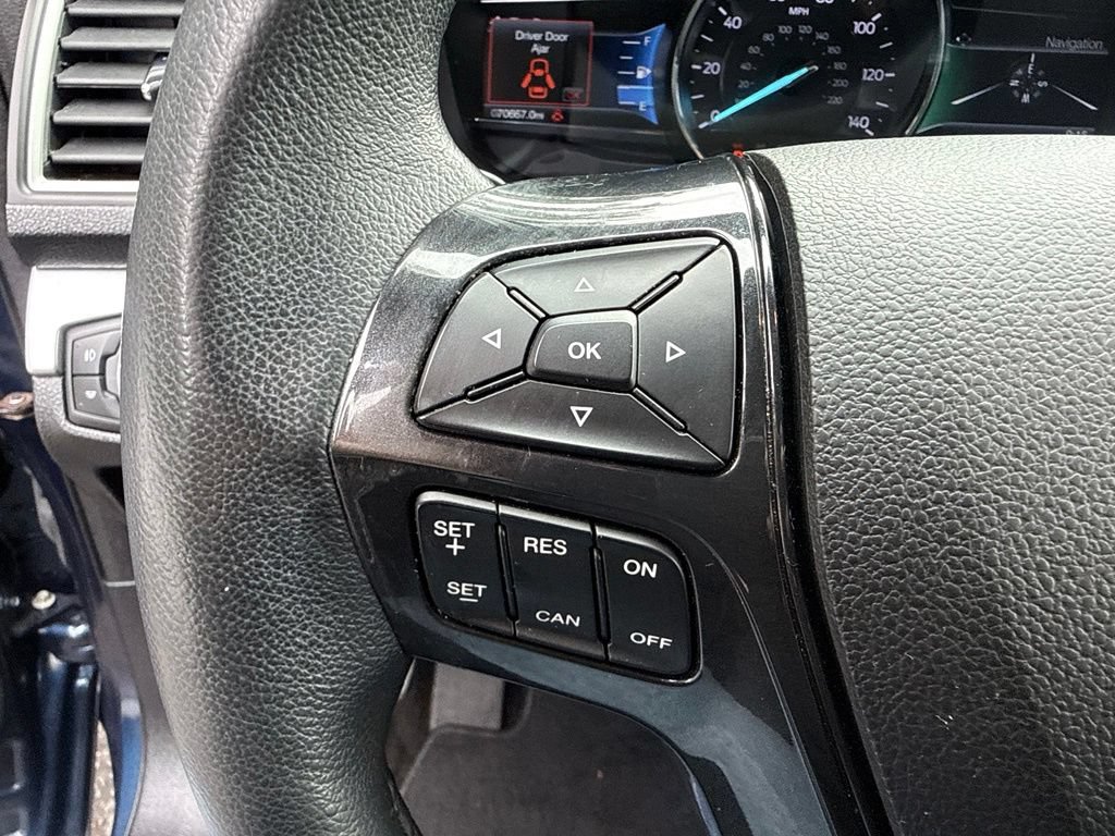 Used 2017 Ford Explorer XLT w/ Equipment Group 202A AWD/4WD image 29