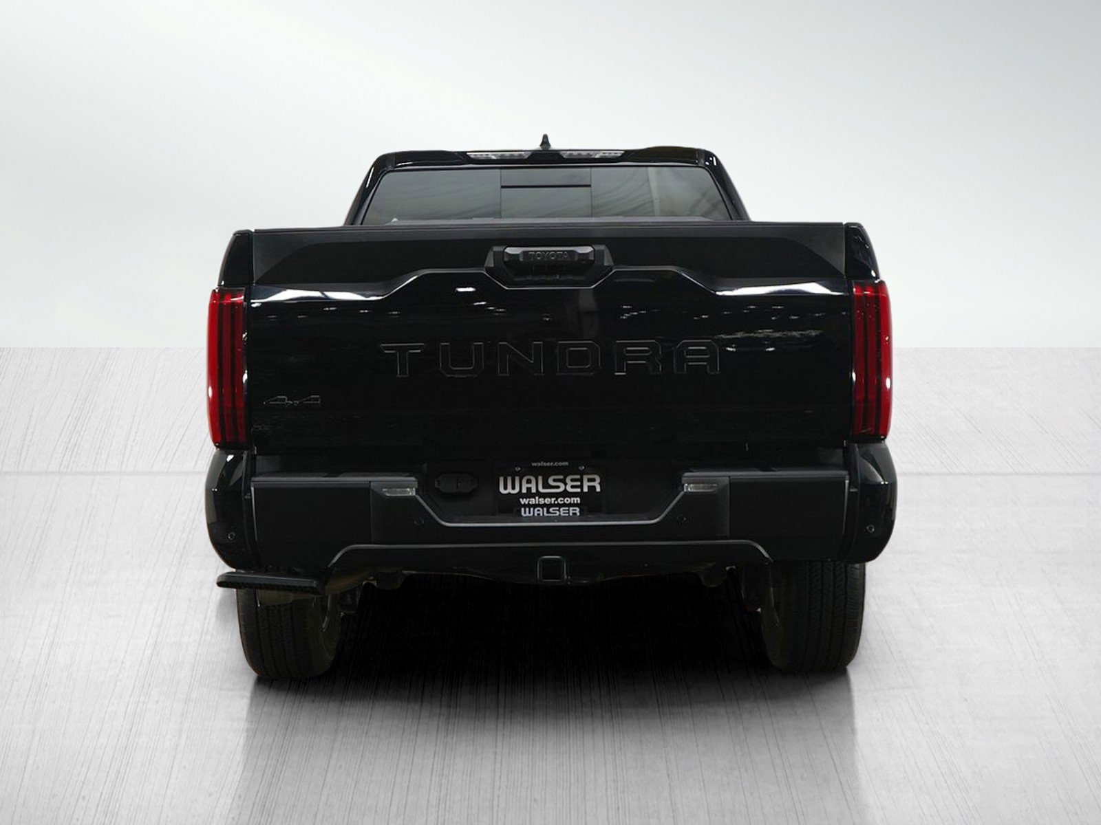 Used 2024 Toyota Tundra SR5 w/ SR5 Premium Package AWD/4WD image 4
