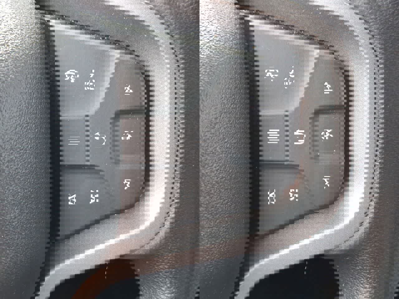 Certified 2023 Ford Bronco Badlands image 24