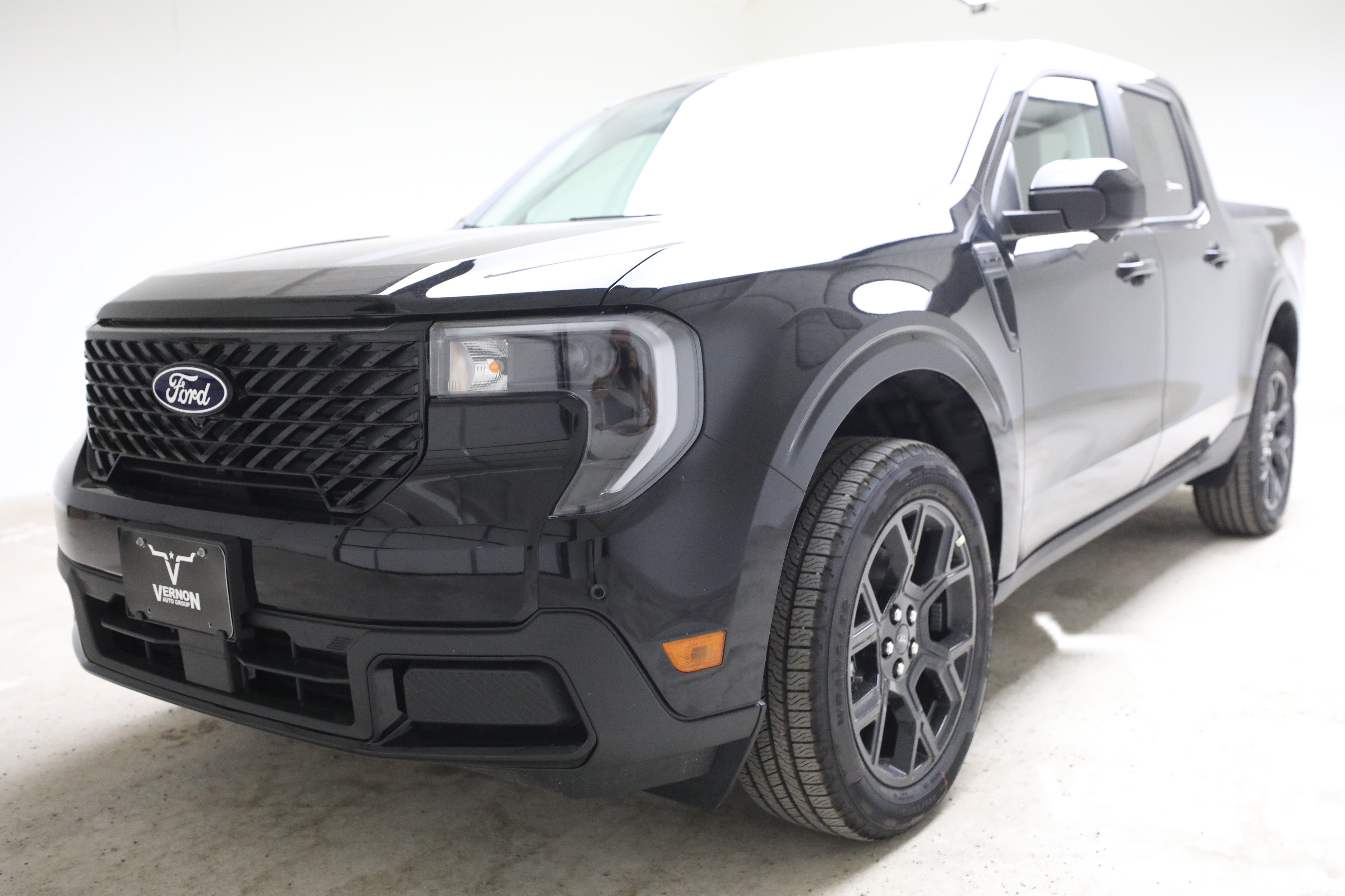 New 2026 Ford Maverick Lariat w/ Black Appearance Package