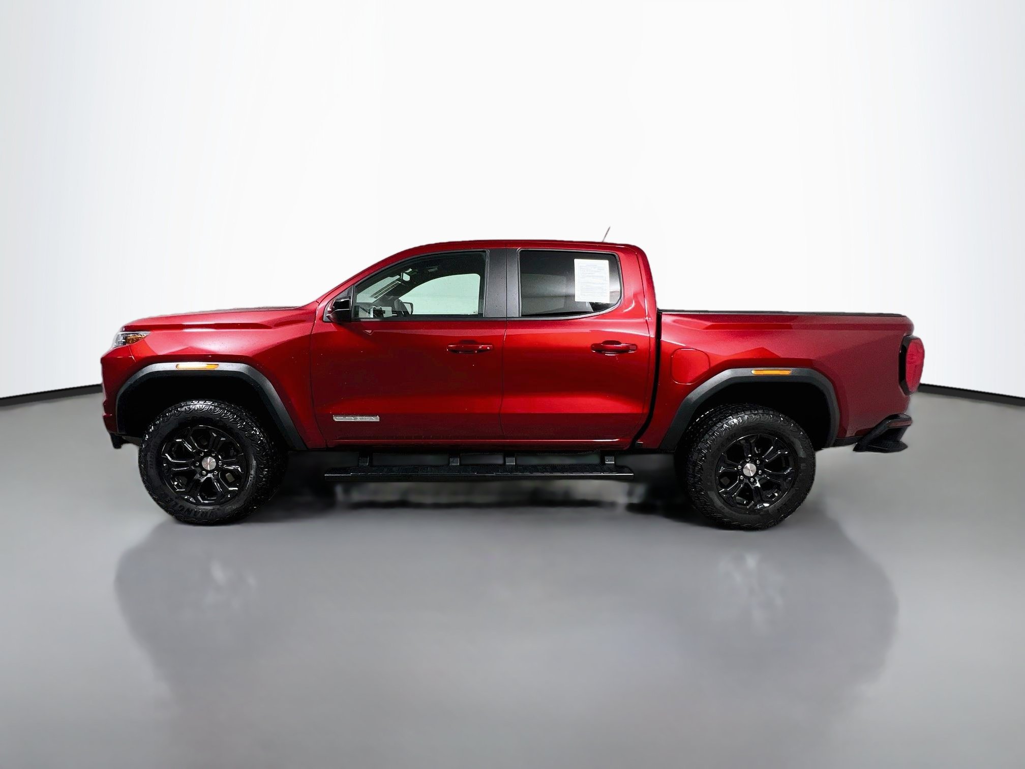 Used 2024 GMC Canyon Elevation w/ Convenience Package RWD image 9